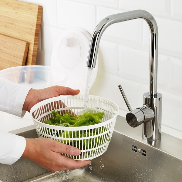1754047716_uppfylld-salad-spinner-white__0895026_pe657005_s5-1.jpg