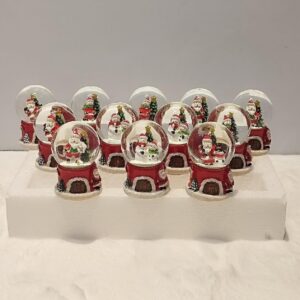 1760960216_WhatsApp_Image_2025-10-04_at_2.50.58_PM_1-1.jpeg Mini Christmas Snow Globes – Festive Holiday Decoration