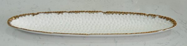 1781248461_WhatsApp_Image_2026-06-09_at_14.02.51-1.jpeg Luxury White And Gold Textured Oval Serving Dish