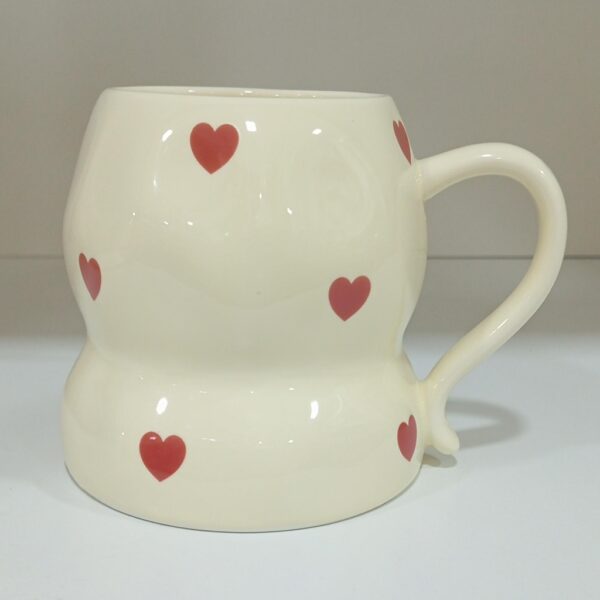 1782126461_WhatsApp_Image_2026-06-22_at_16.25.36-1-1.jpeg Vintage-Style Floral Ceramic Mug